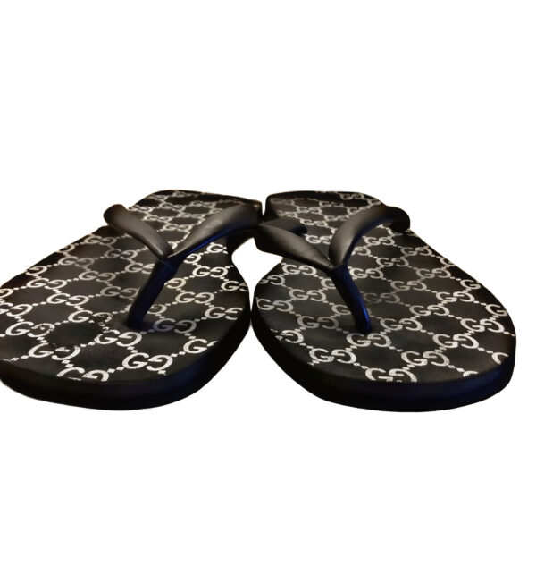 Gucci Logo Flip flops